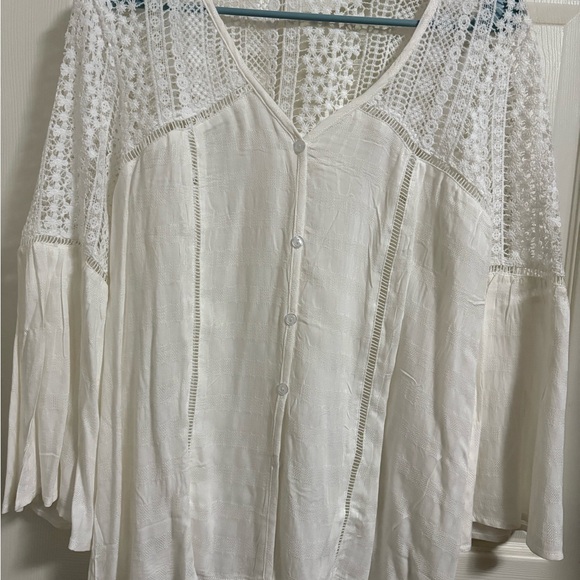 Tops - Elegant White Lace Women's Top
